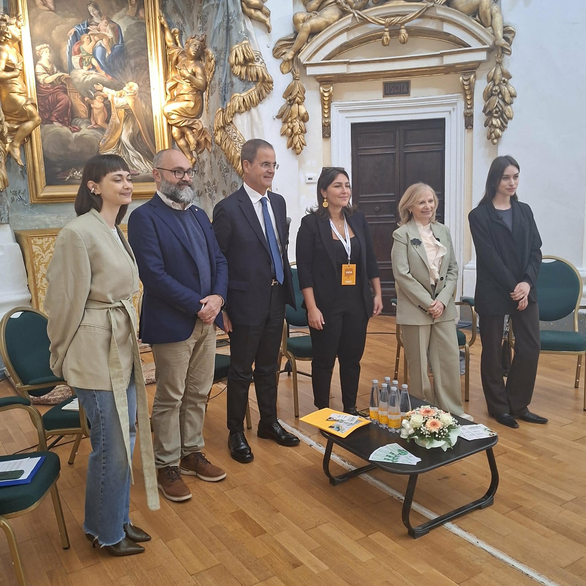 e307f23c e224 4167 ace7 9ac3958266e5