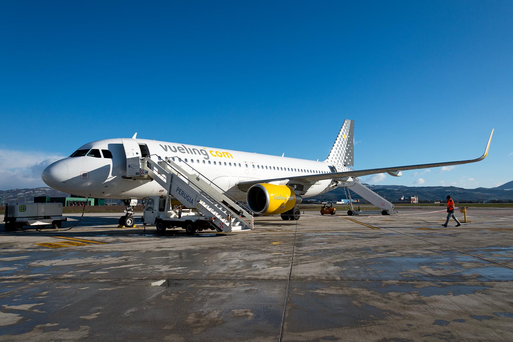 01 Vueling Aeroporto Perugia Barcellona El Prat
