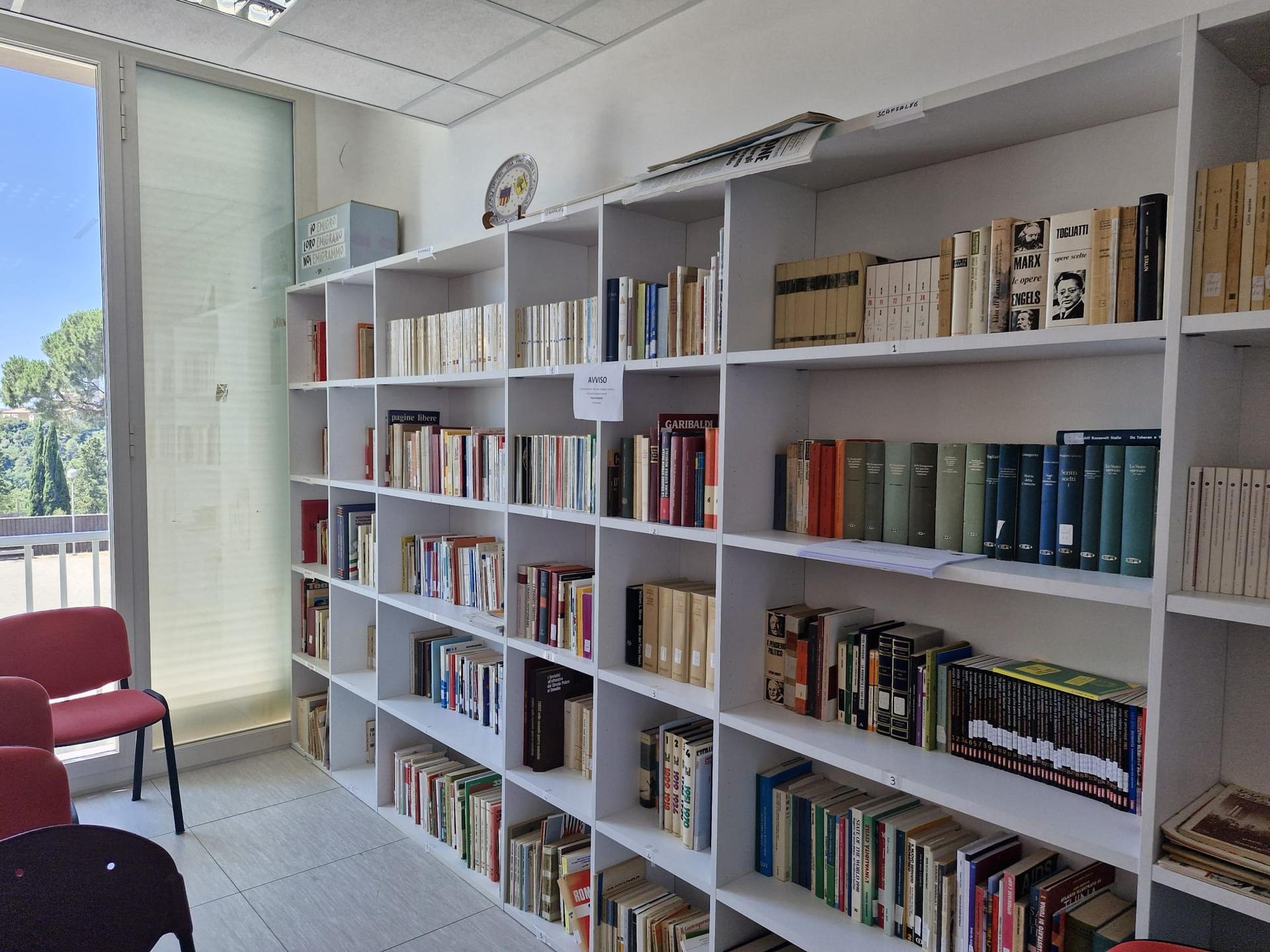Biblioteca Spi Cgil 1