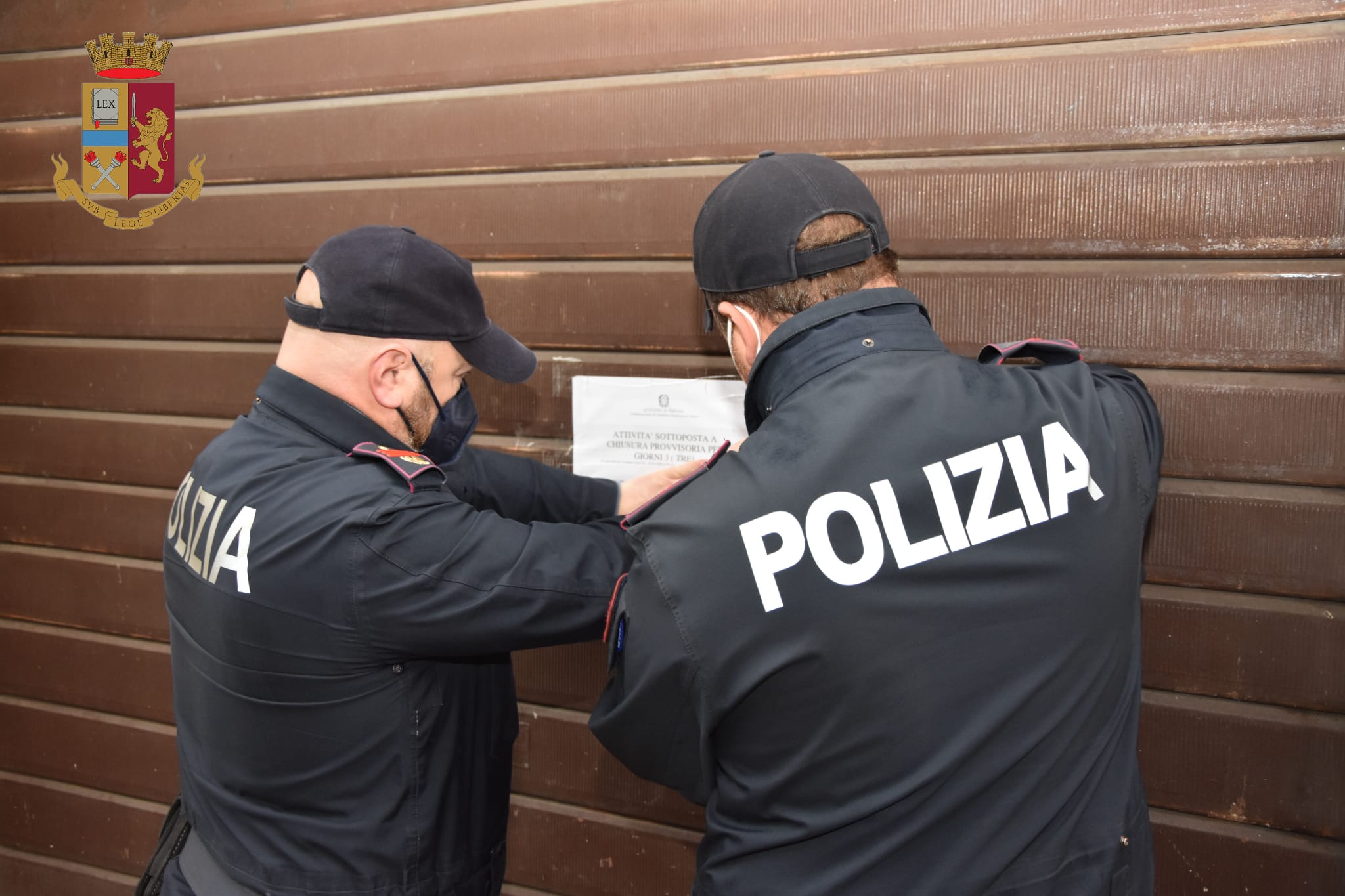 FOTO CHIUSURA LOCALE ASSISI 7 GENNAIO 2022