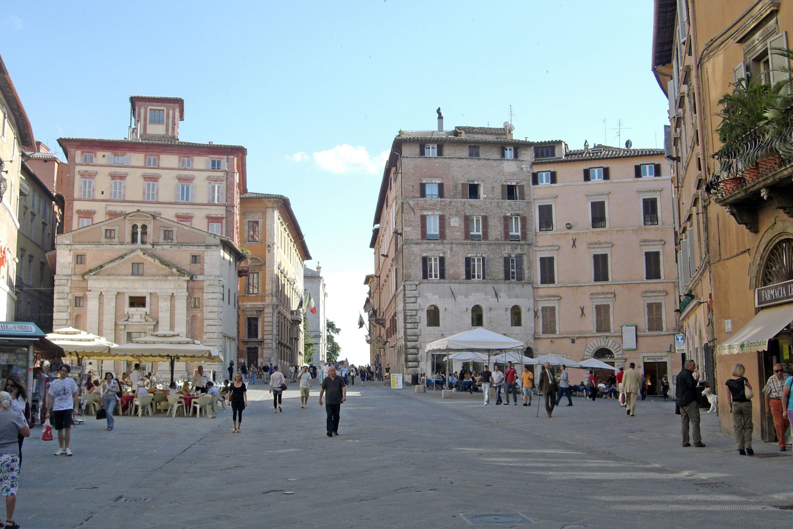 corso vannucci scaled