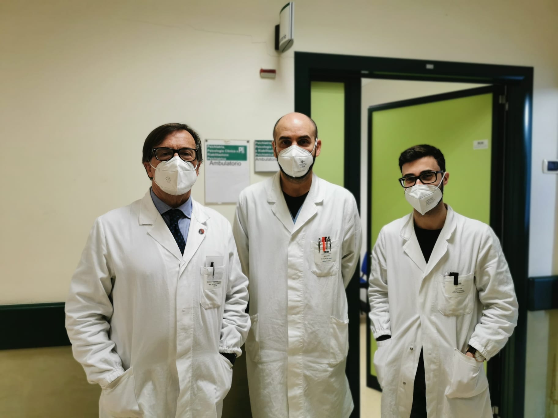 da sx prof Tortorella dottor De Giorgi e il medico specializzando Cuzzucoli