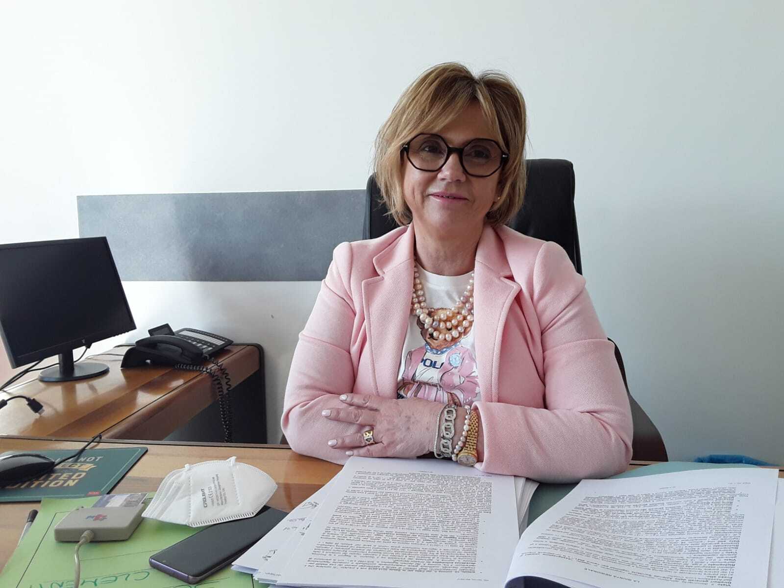 foto Direttore Amministrativo Cristina Clementi