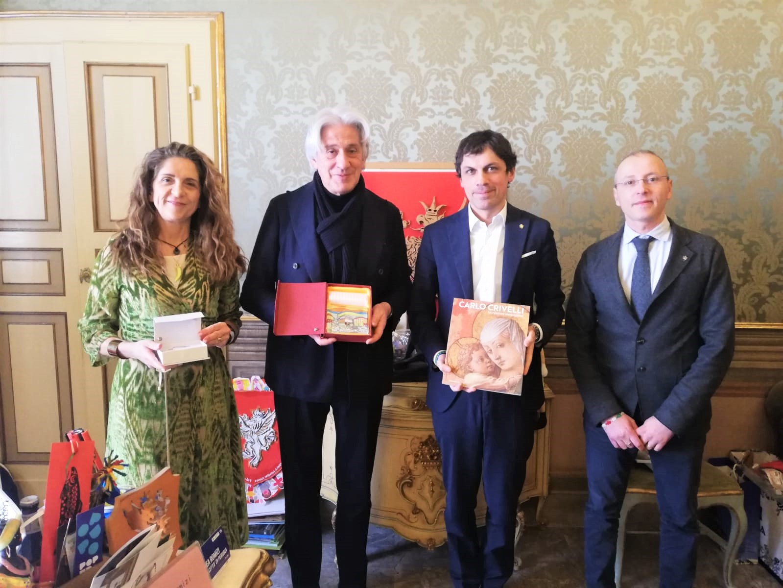 incontro sindaco Romizi e sindaco Parcaroli 2 1