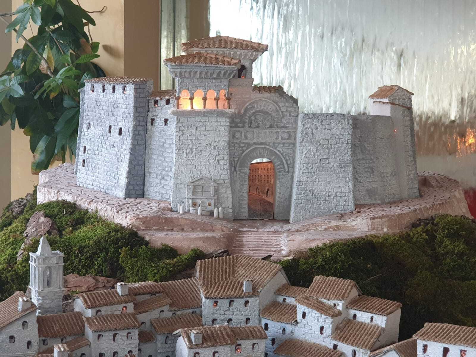 particolare arco etrusco presepe