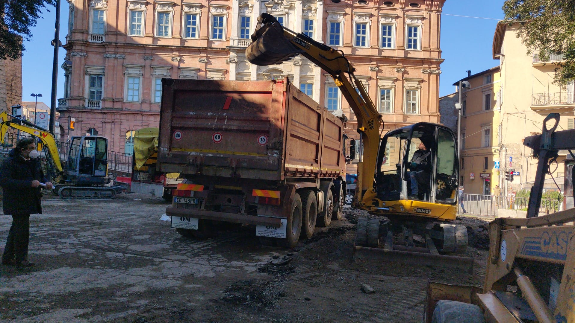 piazzetta puletti lavori 3