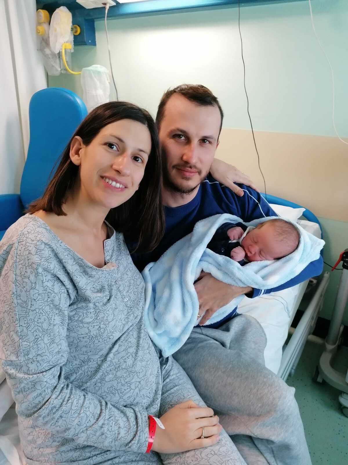 ultimo nato 2021 Lorenzo con mamma Francesca e papà Andrea Coletti