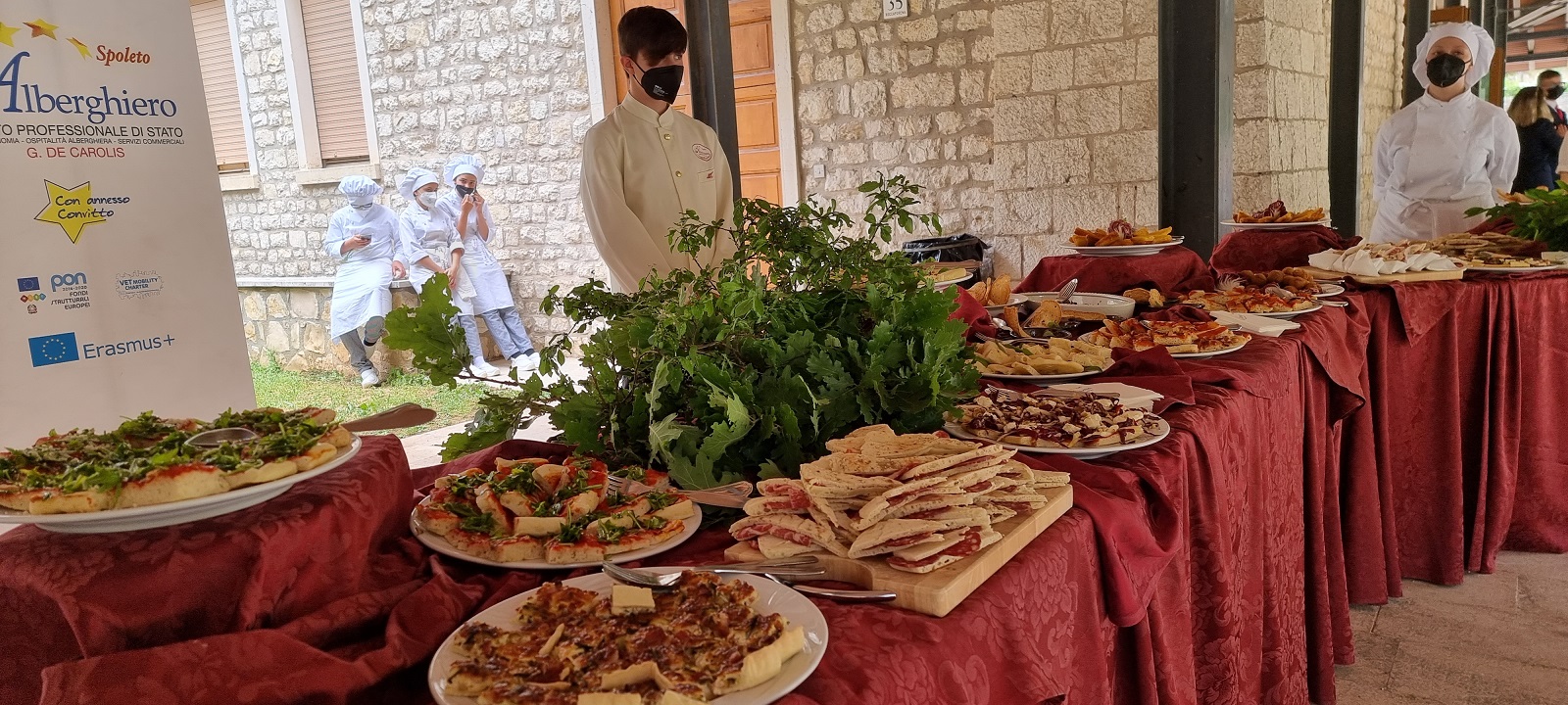 Buffet alberghiero Roccaporena1