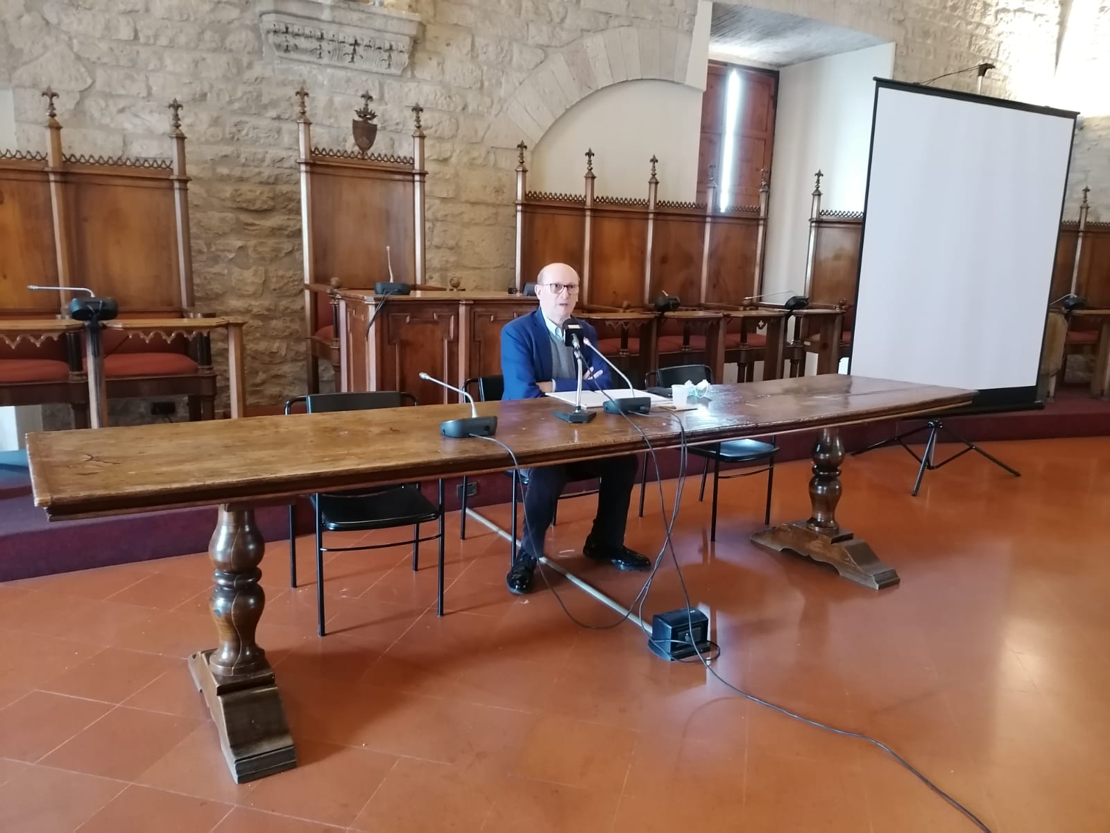Conferenza Stirati
