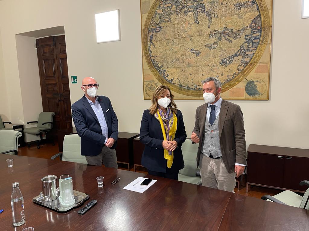 Incontro Confcommercio Tesei
