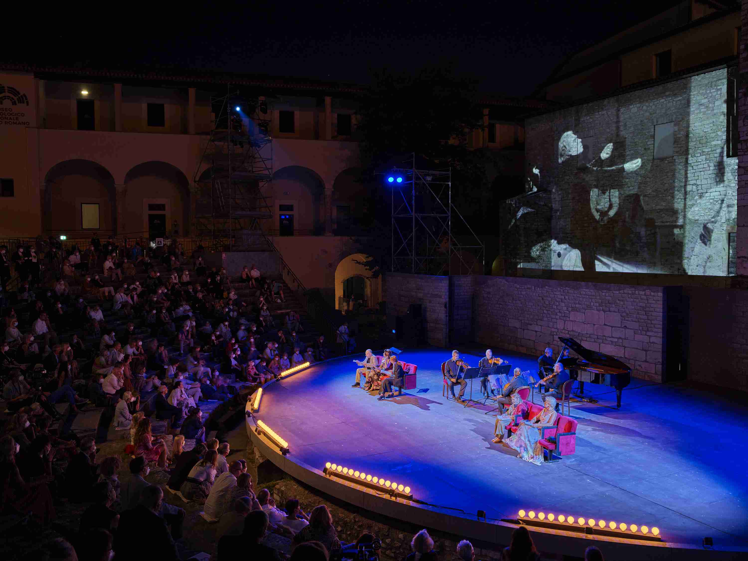 Spoleto21 TeatroRomano Strehler Webhanninen CF104009