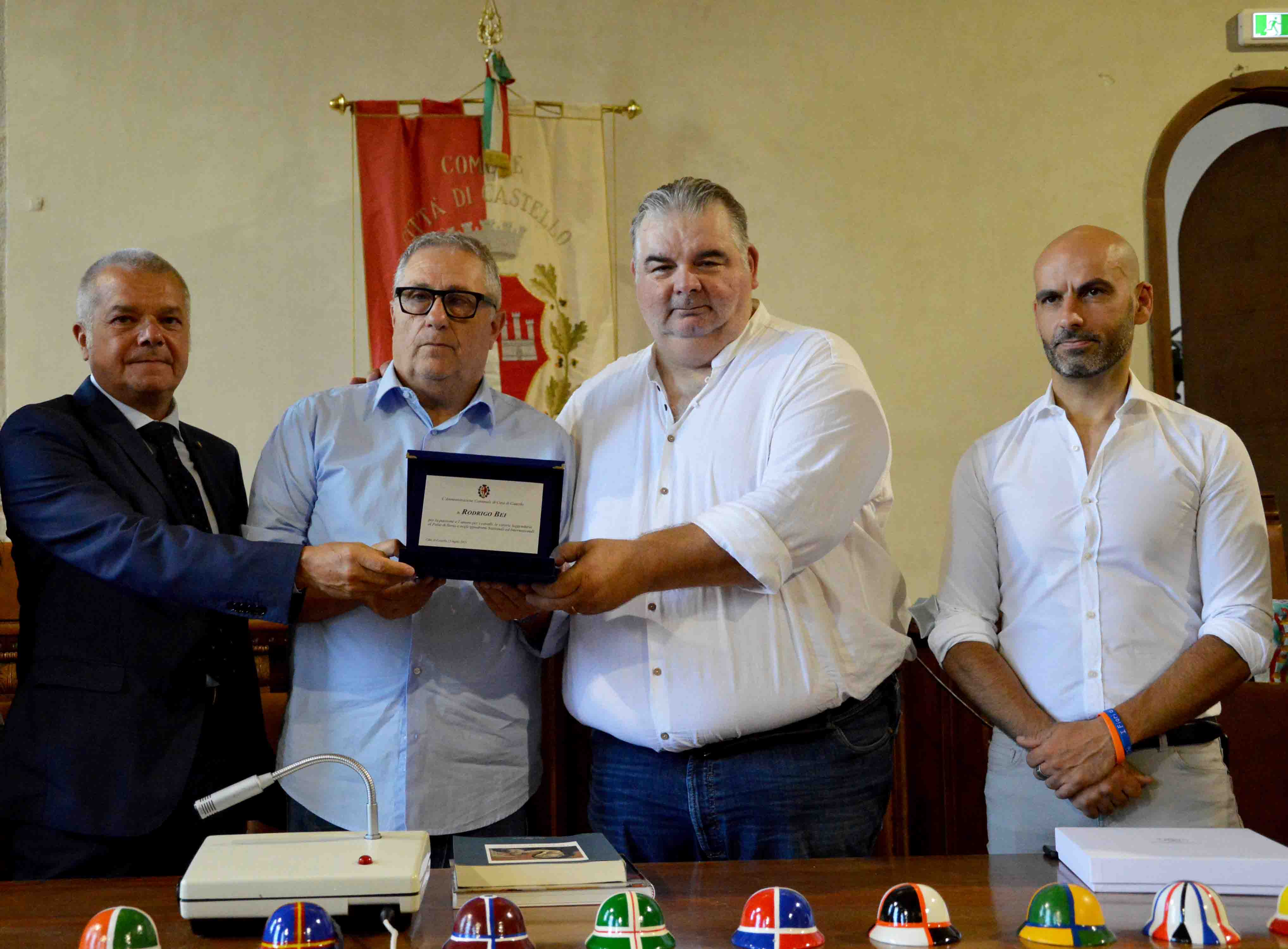 Tirelli Massetti Bei Secondi