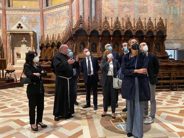 VISITA MINISTRO2
