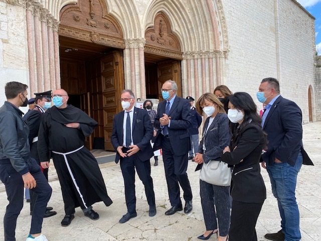 VISITA MINISTRO3