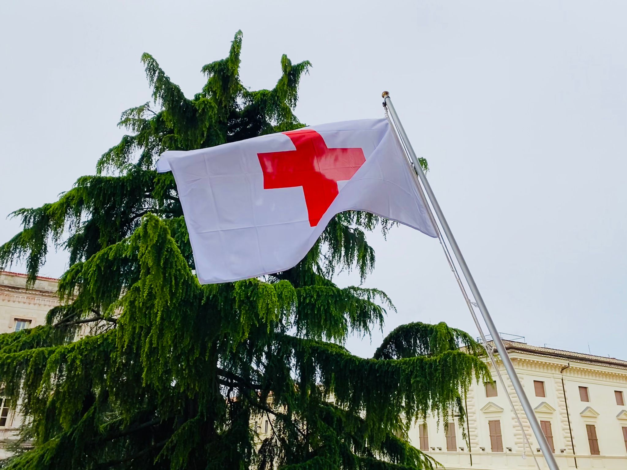 bandiera crocerossa1