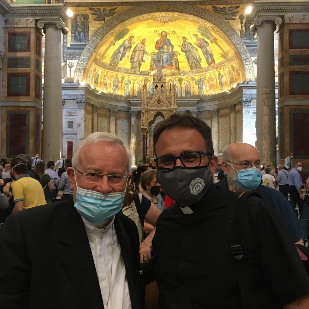 cardinale bassetti e don briziarelli al 50 di caritas italiana