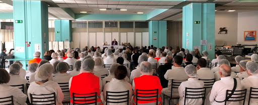incontro pre covid del card bassetti con le maestranze dello stabilimento nestlé perugina
