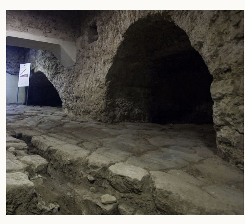 particolare della strada romana