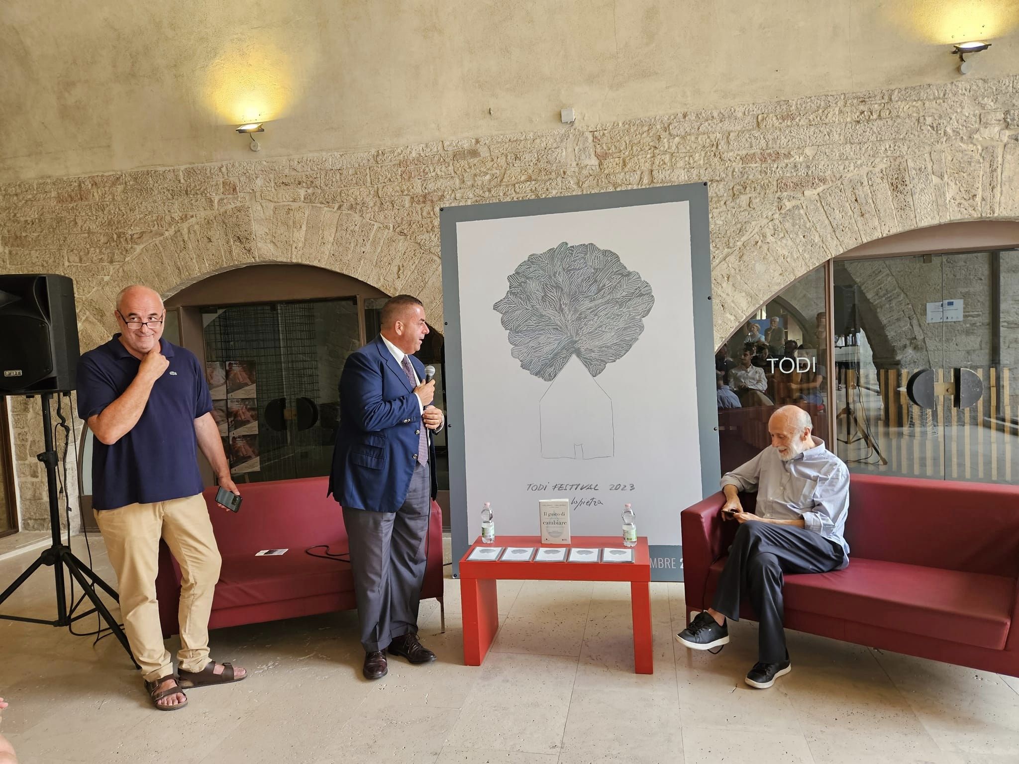 Carlo Petrini a Todi con il Sindaco Ruggiano