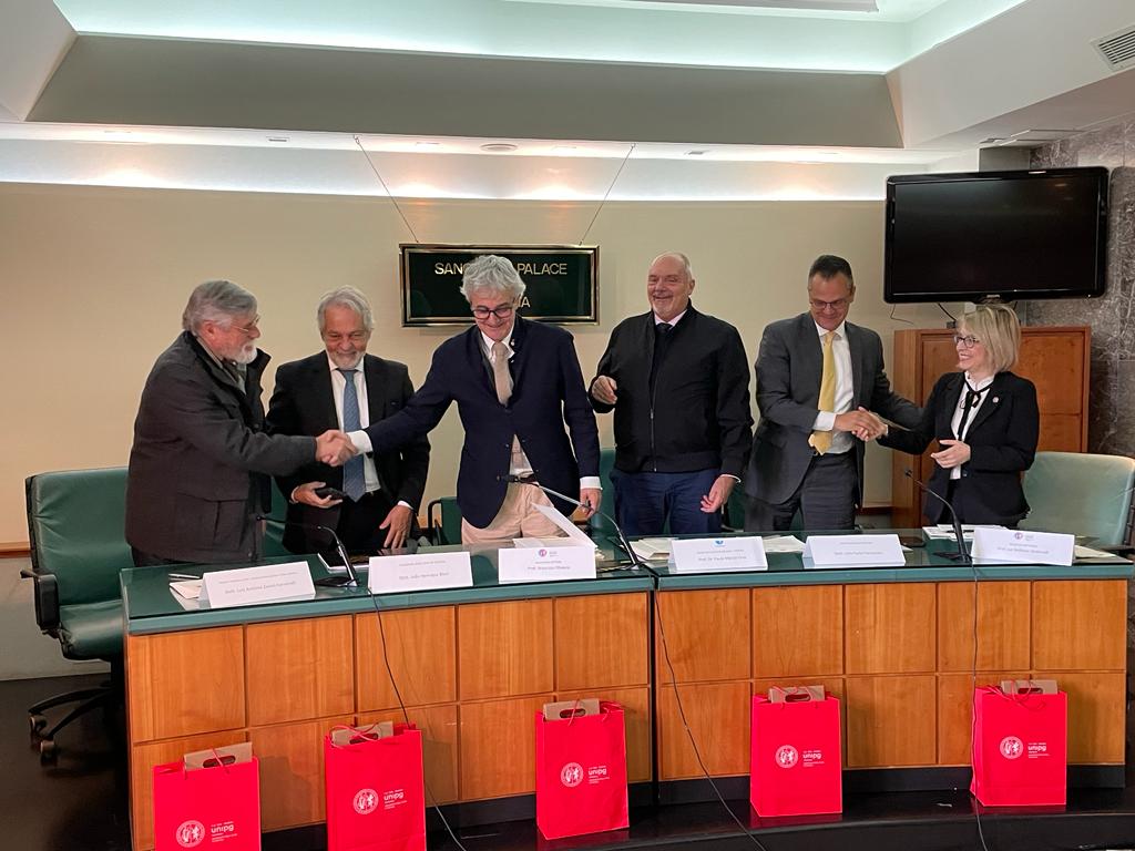 Firma accordo UNiPg UniVali IstituzioniGiudiziareSCatarina
