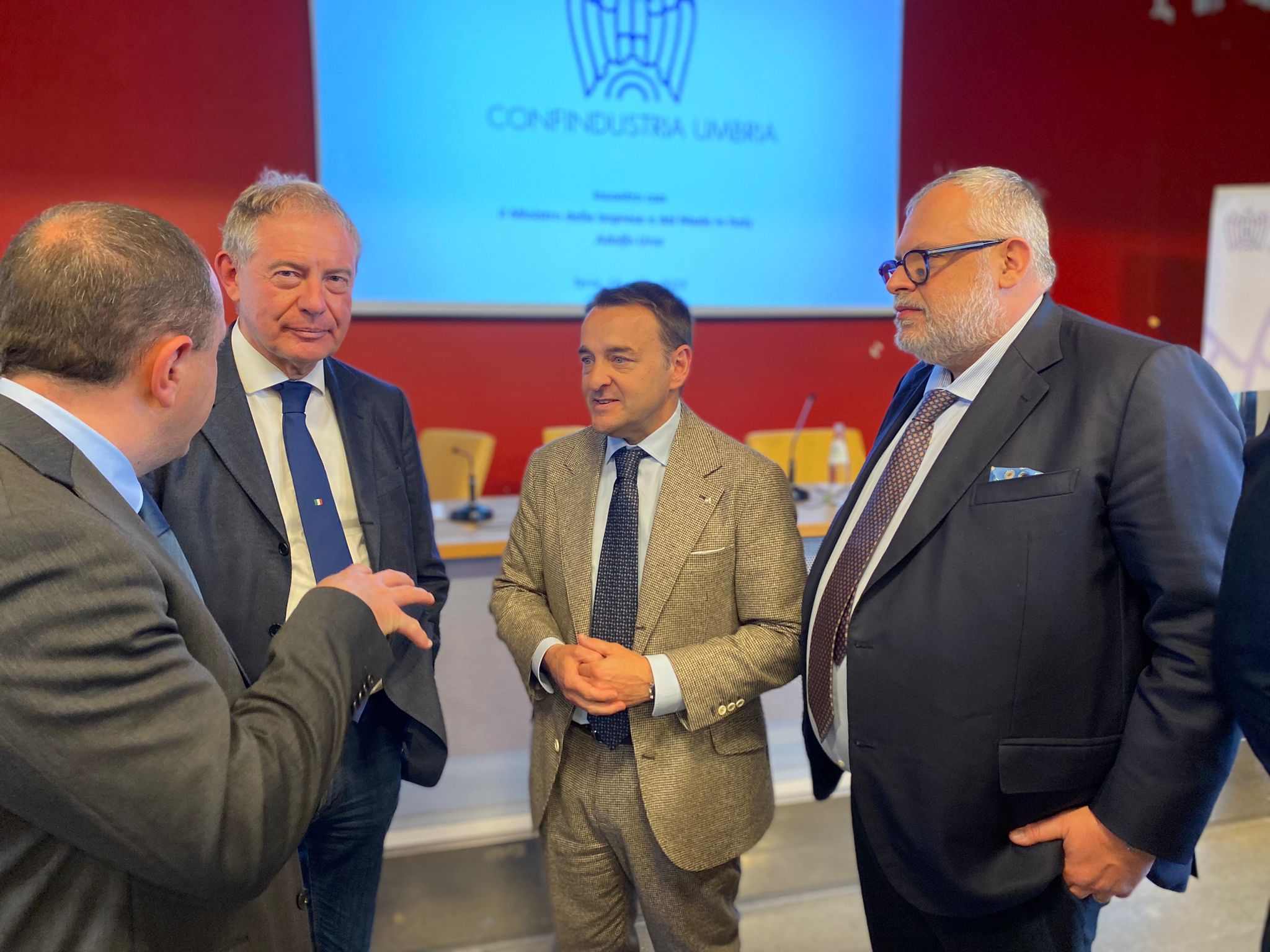 Incontro ministro Urso Gruppo