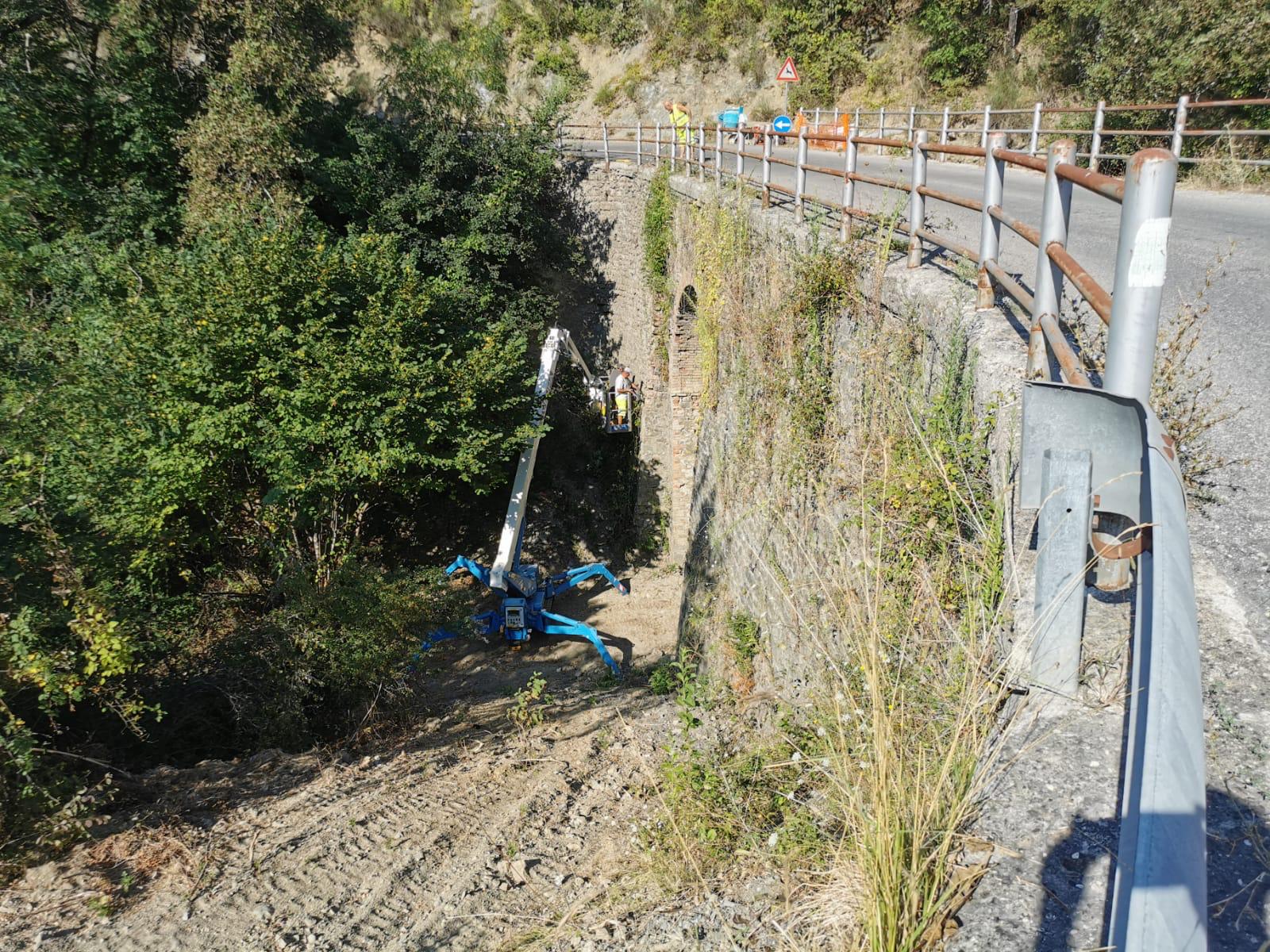 Sp 103 monte santa maria lavori ponte ricastelli