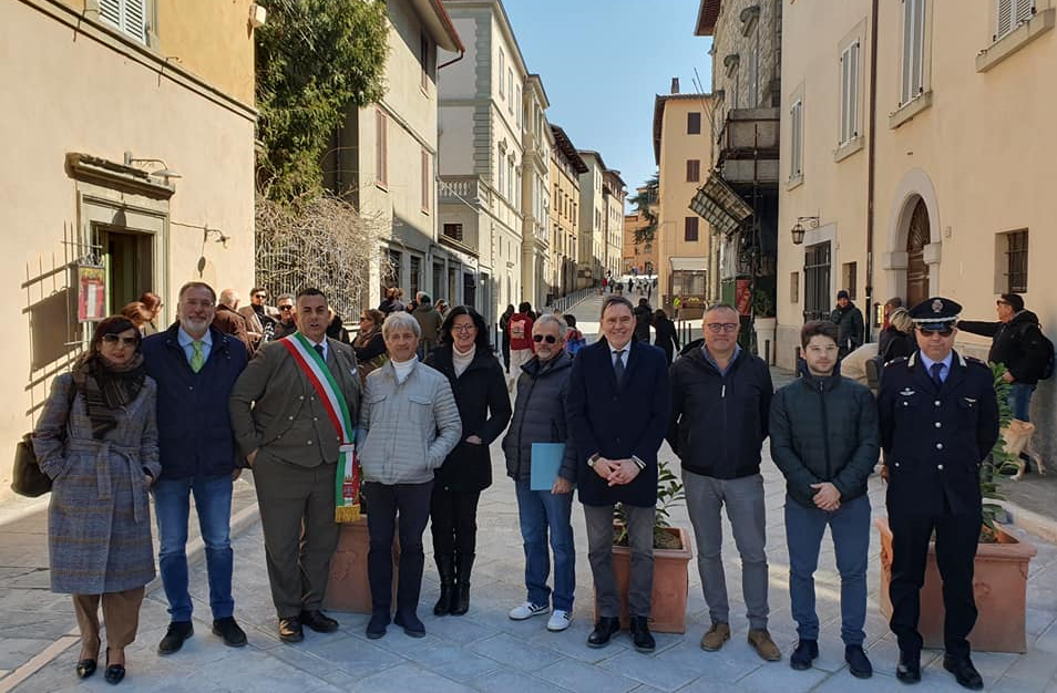 cerimonia di apertura via ciuffelli todi