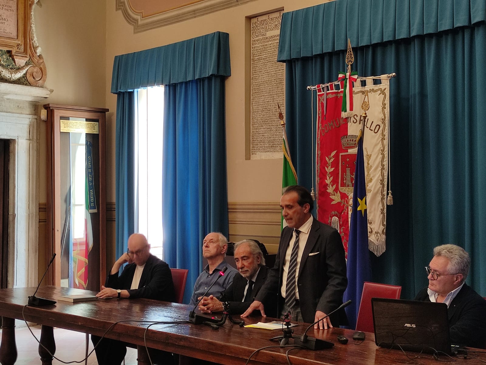 saluti istituzionali