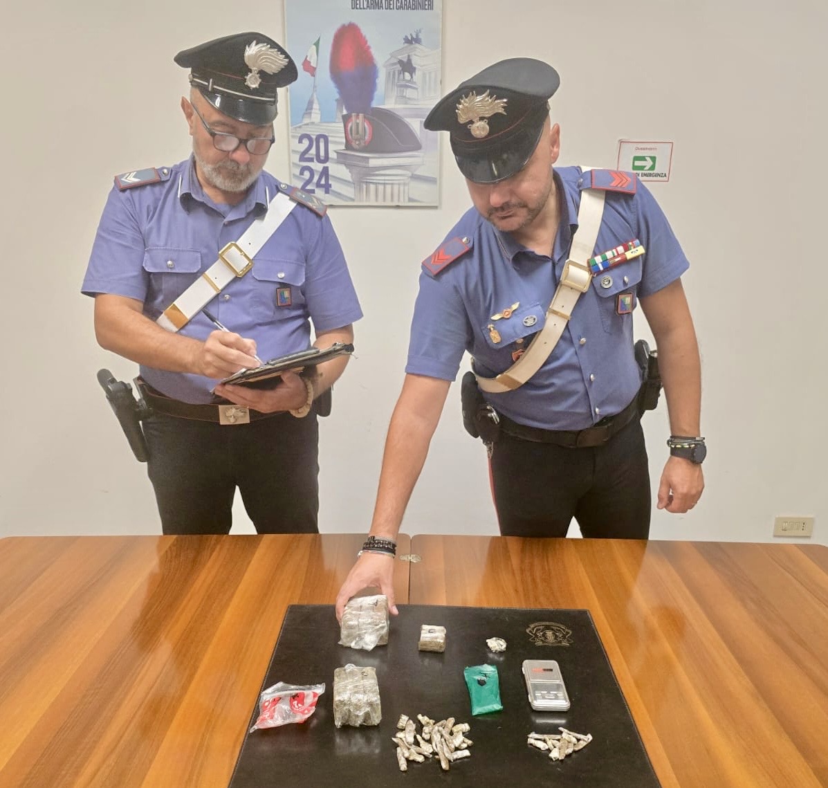 foto militari droga castello