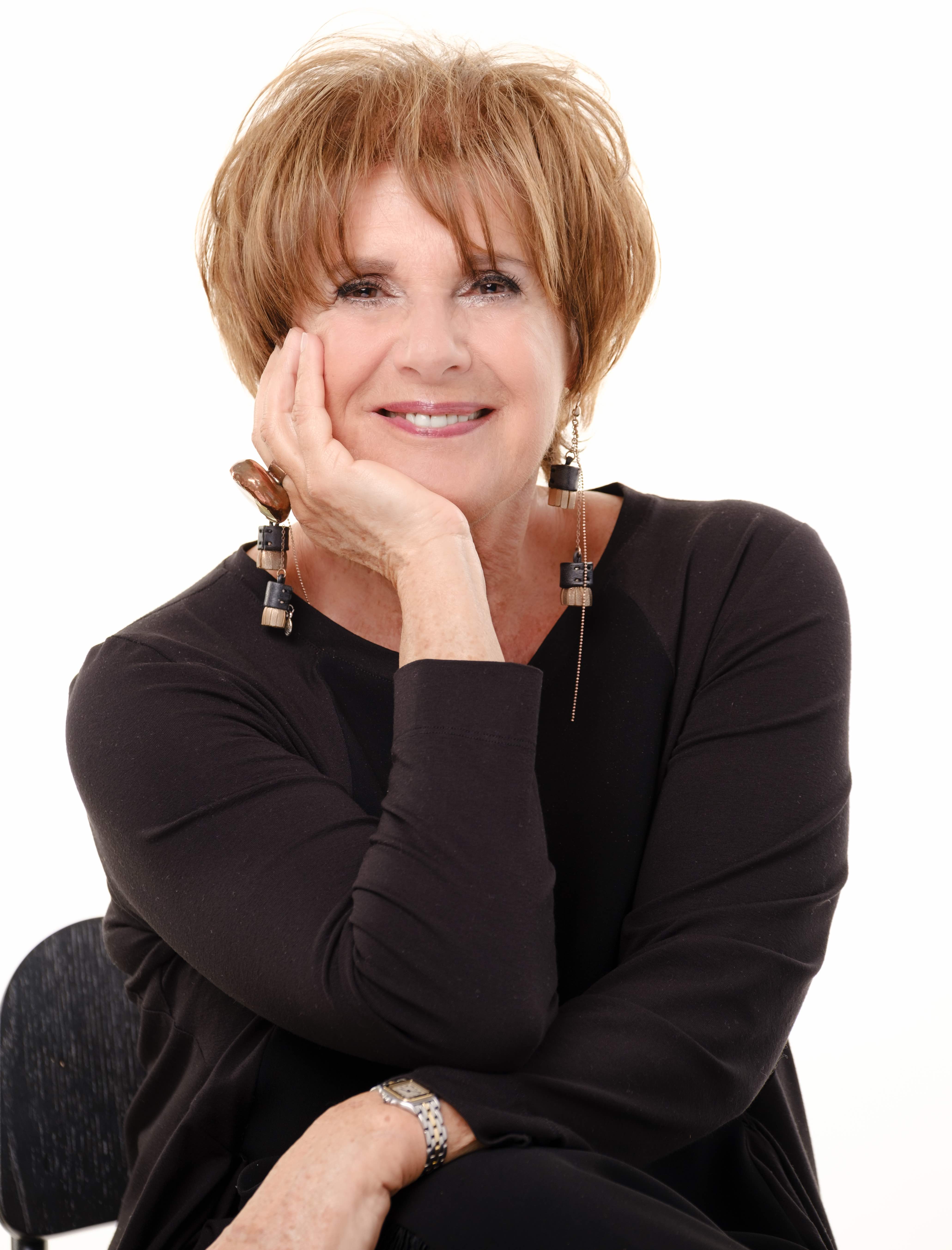 Lella Costa