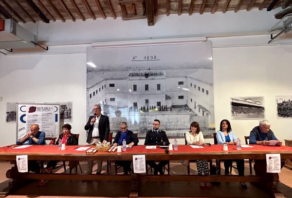 PRESENTAZIONE RIEVOCAZIONE STORICA REPUBBLICA DI COSPAIAIMG 4159