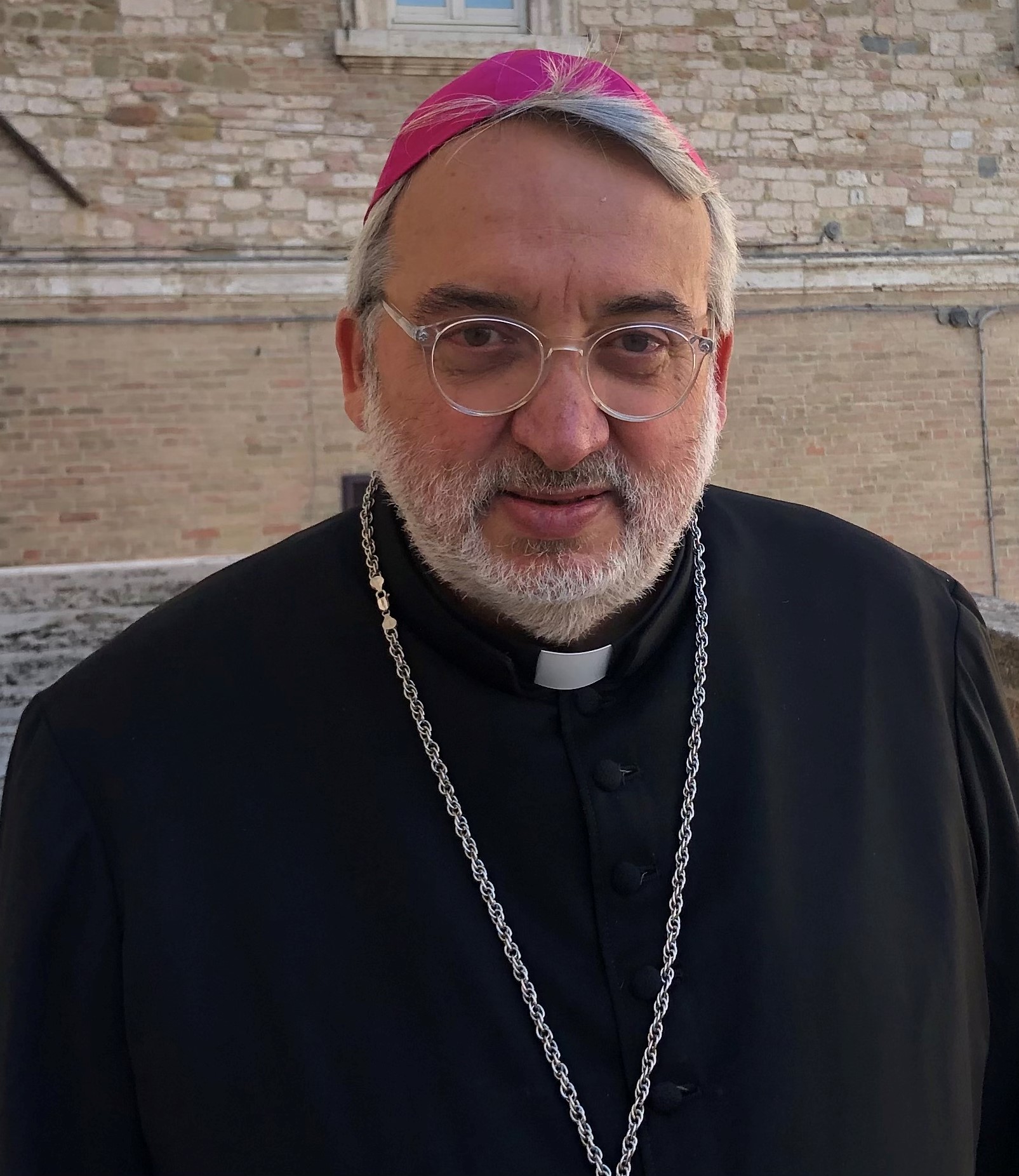 Foto Mons. Salvi amministratore diocesano 