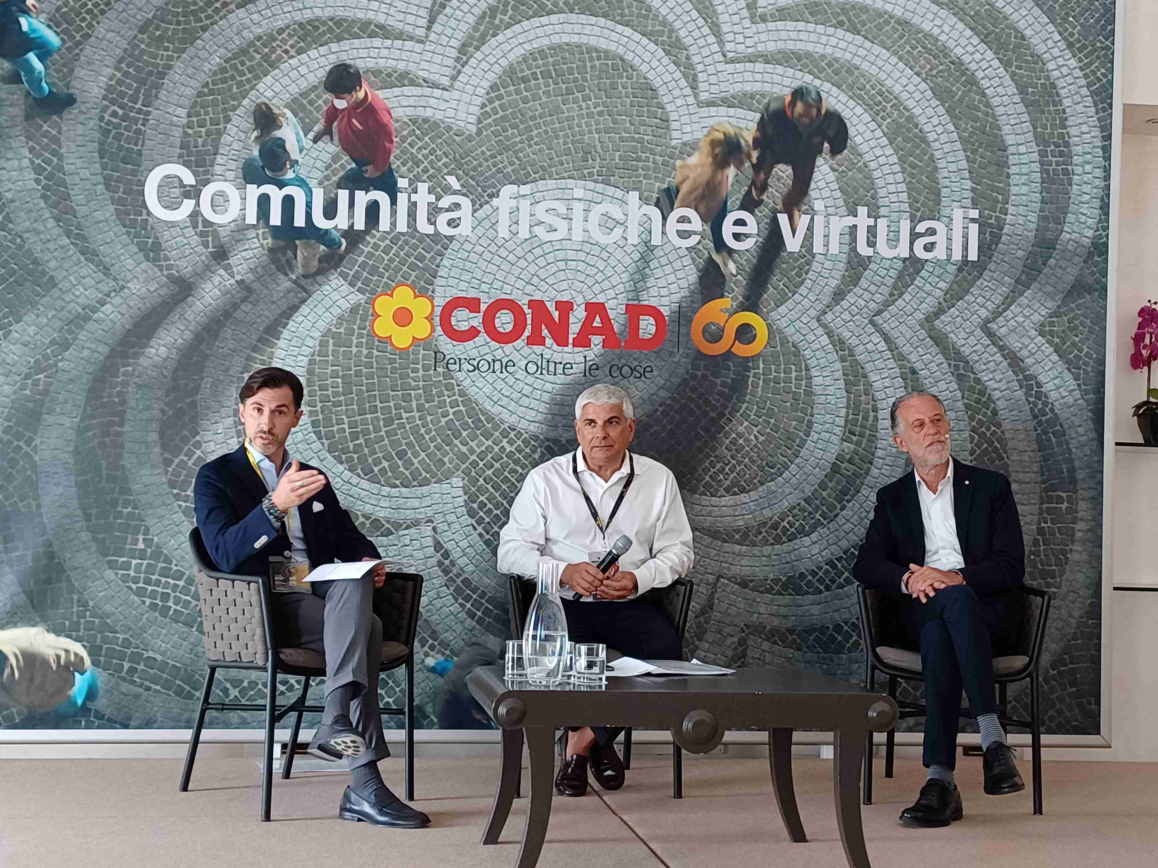 PAC 2000A INCONTRO CON LA STAMPA