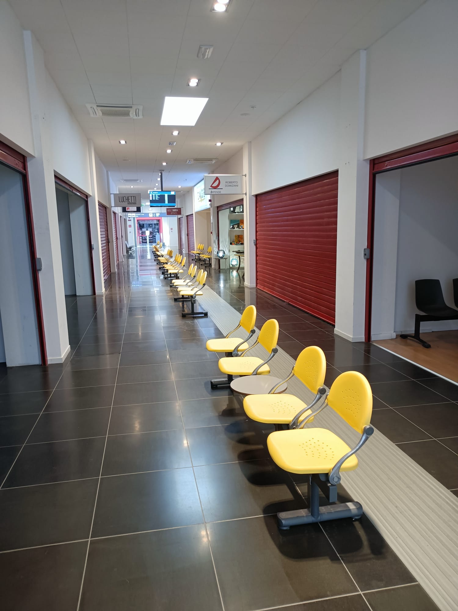 nuove sedute Aeroporto Umbria