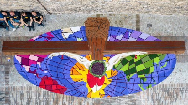1 Infiorata a vincitrice 2023 foto gianni donati low