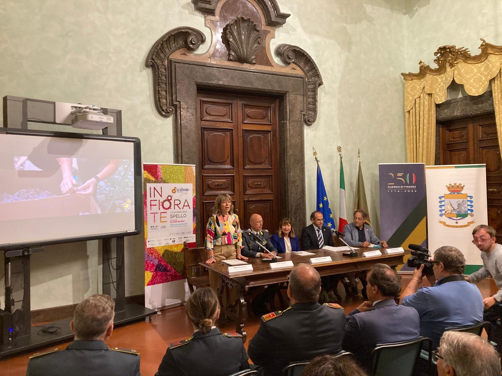 2024 05 21 Foto presentazione infiorate1