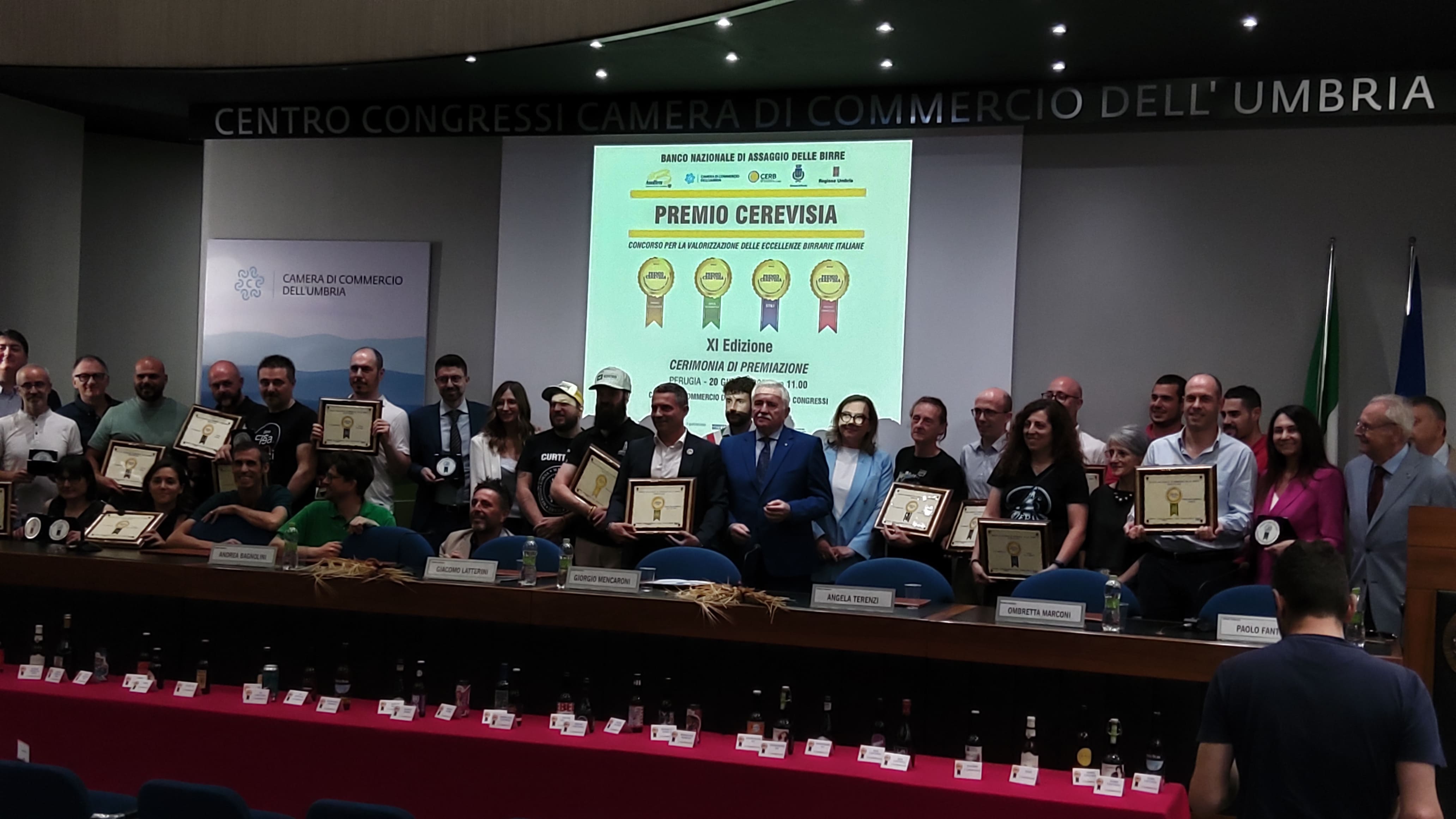 Foto gruppo con i vincitori del Premio Cerevisia 2024