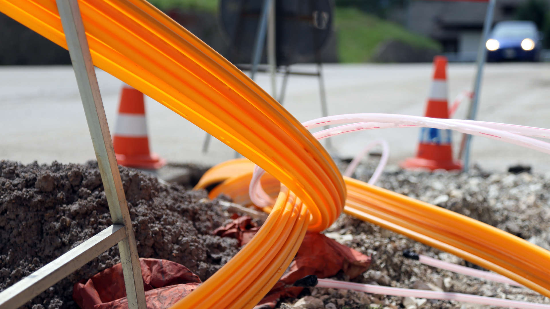 banda ultralarga cantiere fibra