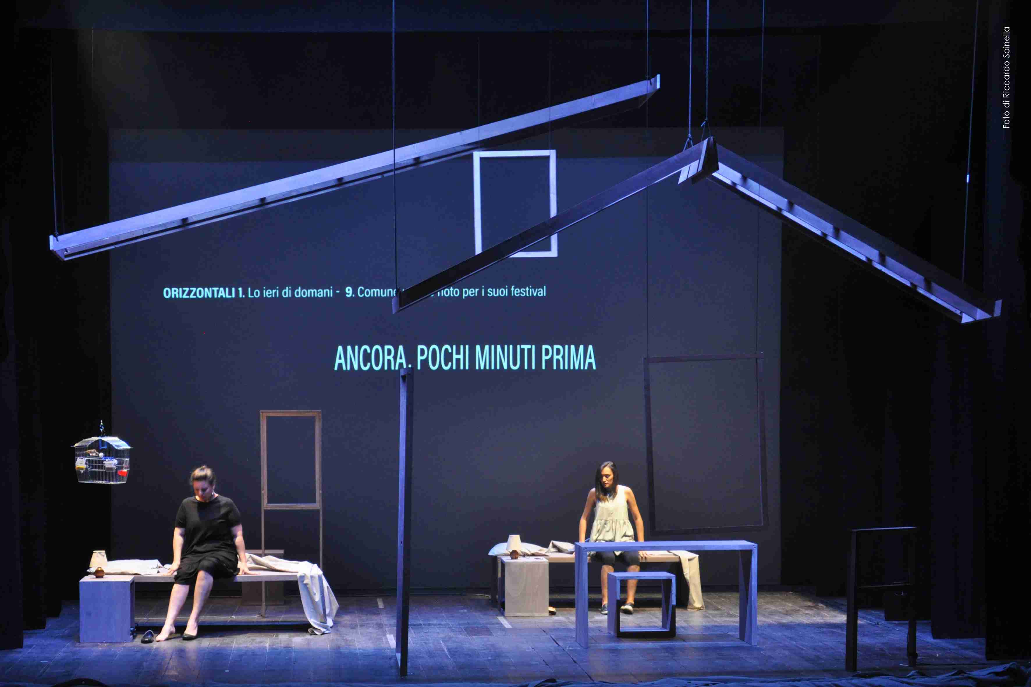 Lontano da qui di Filippo Perocco