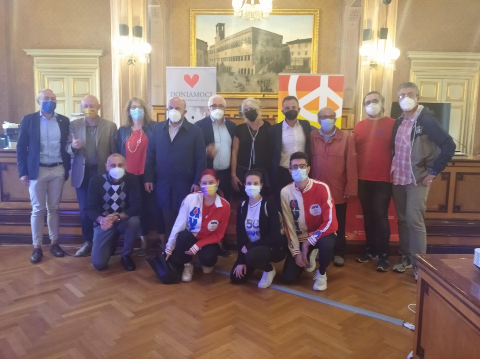 foto gruppo DONIAMOCI E MARCIA PACE