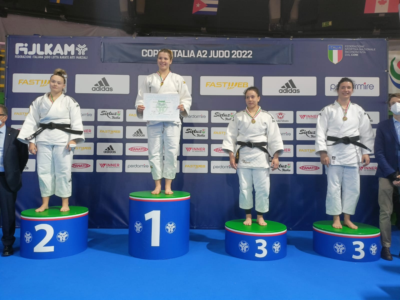 Faraone sul terzo gradino del podio