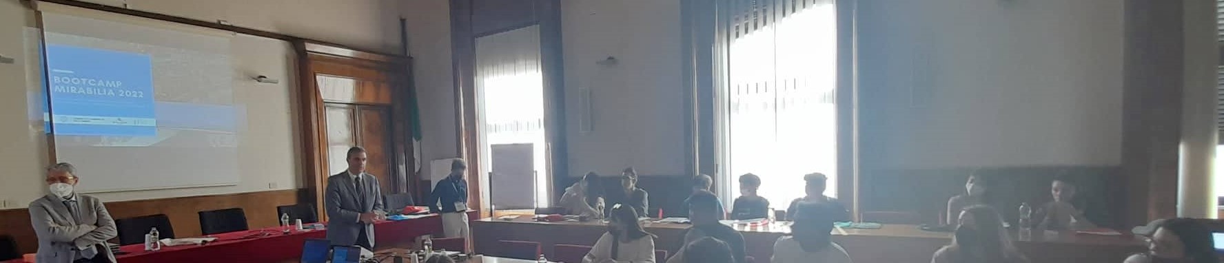 Inaugurazione Bootcamp Mirabilia un momento dellintervento del Segretario Generale della Camera di Conmmercio dellUmbria Federico Sisti nella sede di Terni dellEbnte Camerale
