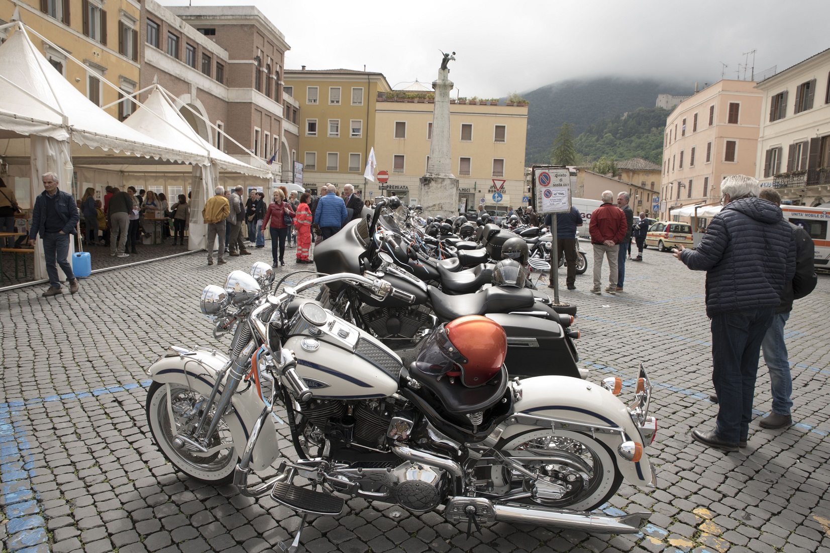 bikers for oncology spoleto foto 2