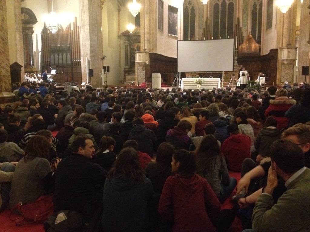 veglia davvento giovani in cattedrale pre covid 
