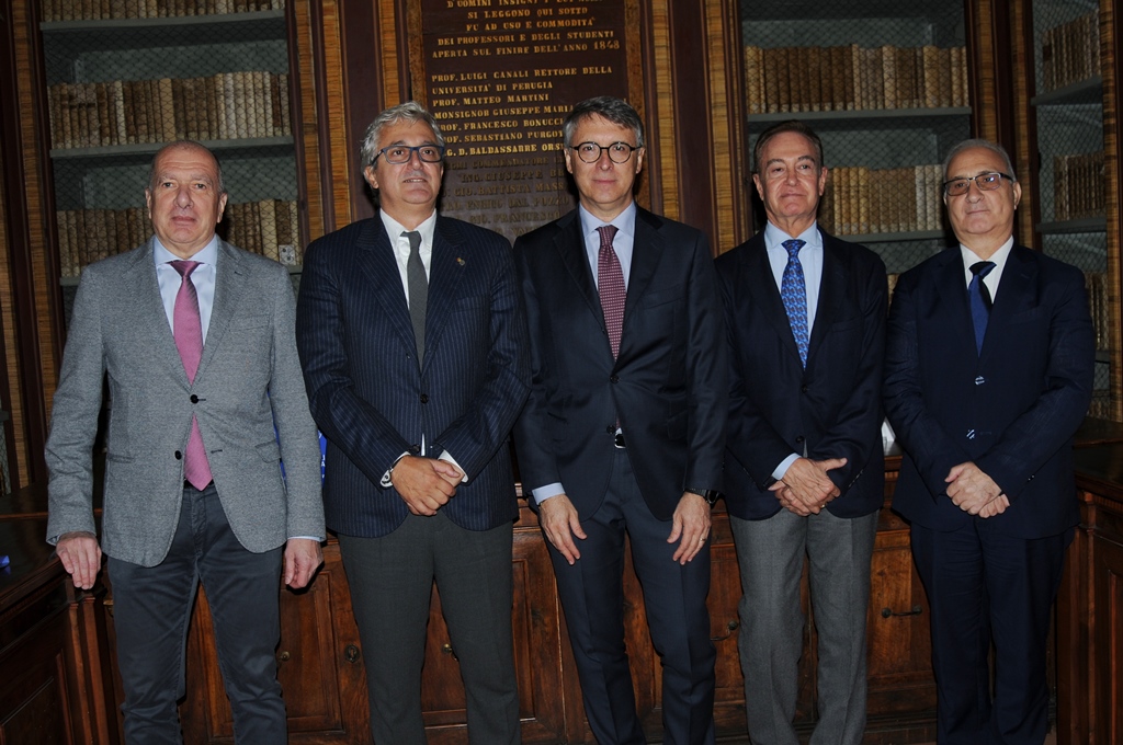 da sx Giuseppe Petrazzini Maurizio Oliviero Raffaele Cantone Mauro Bacci Vincenzo Nicola Talesa