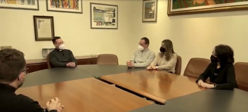 giornata x la vita 2022 al don guanella di pg conversazione con il direttore don amico foto 4