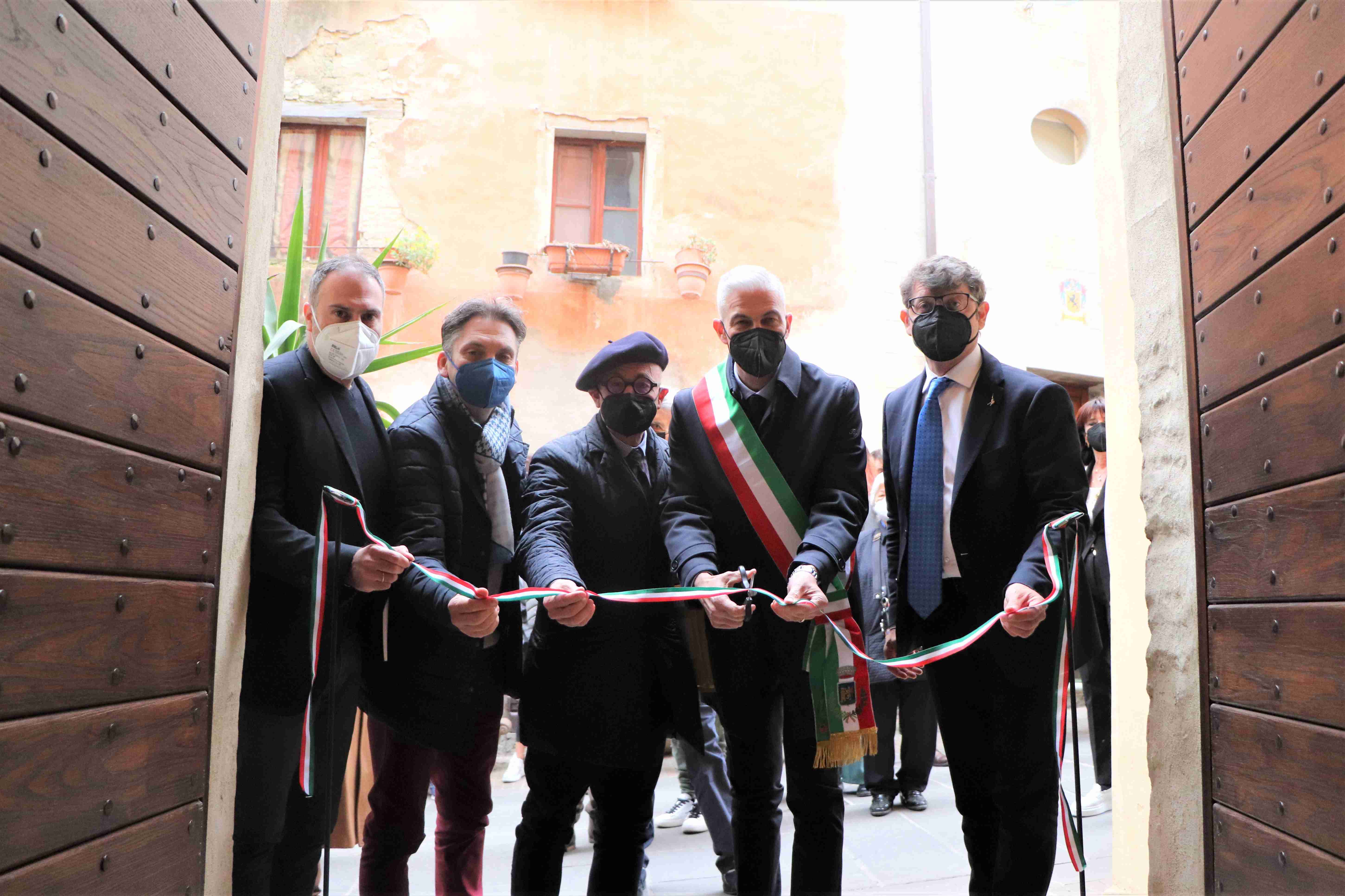 taglio del nastro 1