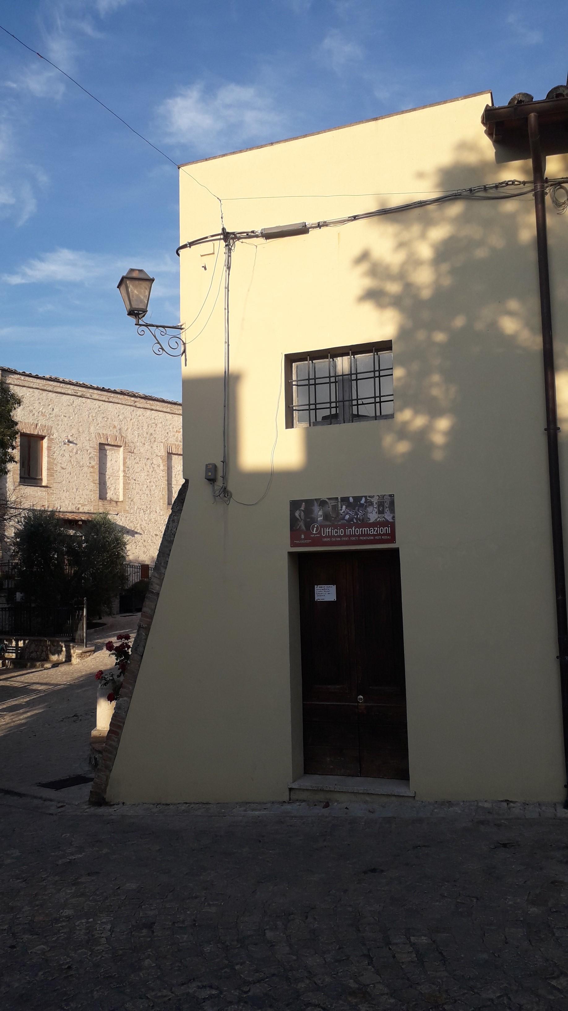 Calvi dellUmbria Punto Informazioni Turistiche Esterno