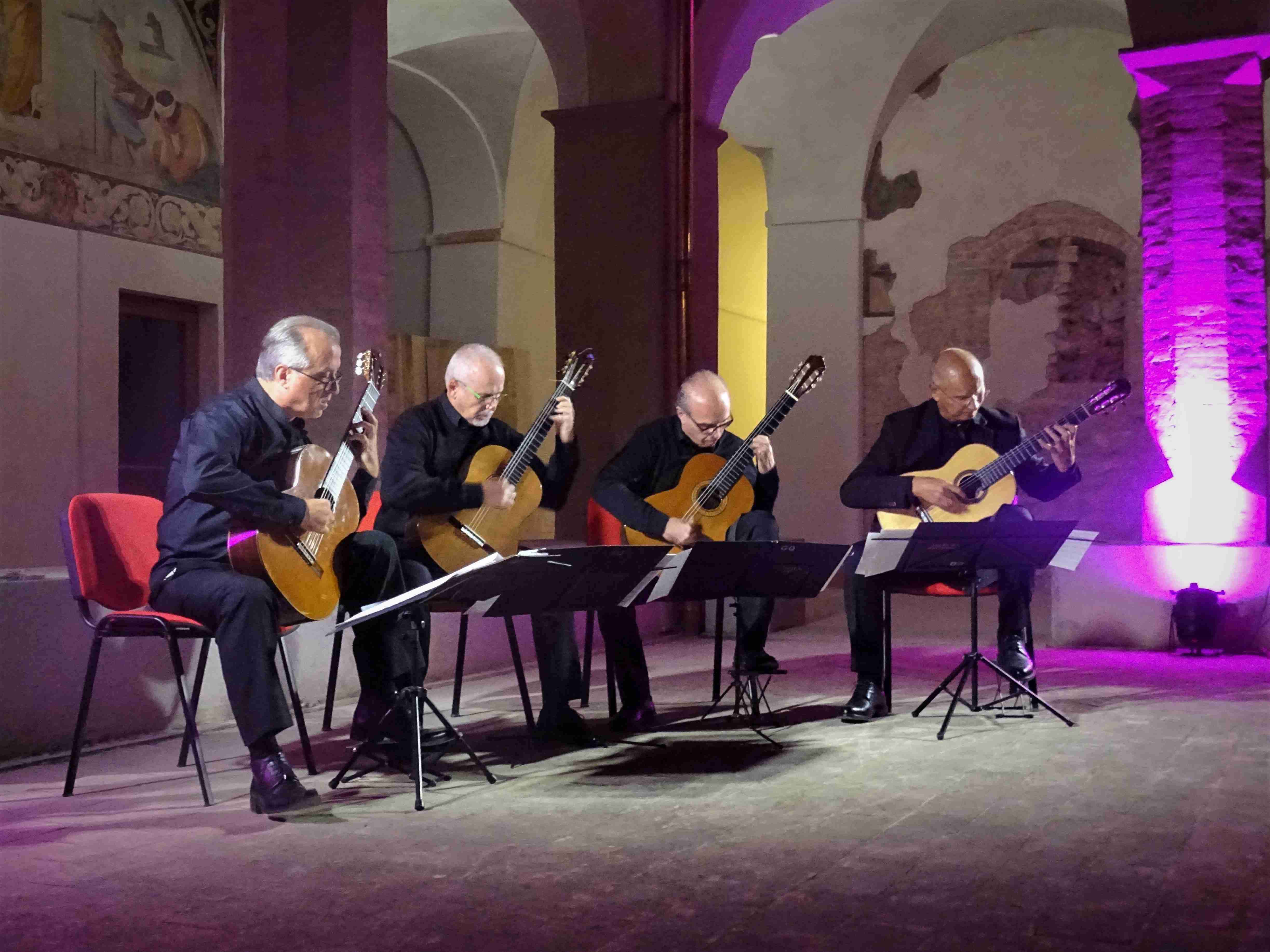 Guitalian QUartet