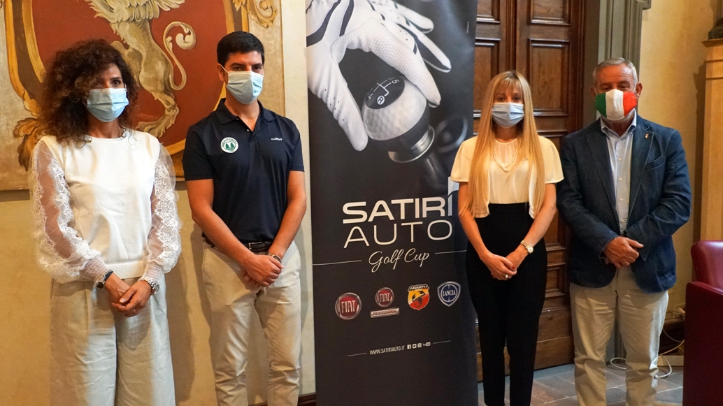 presentazione Satiri auto gof cup 2020 3